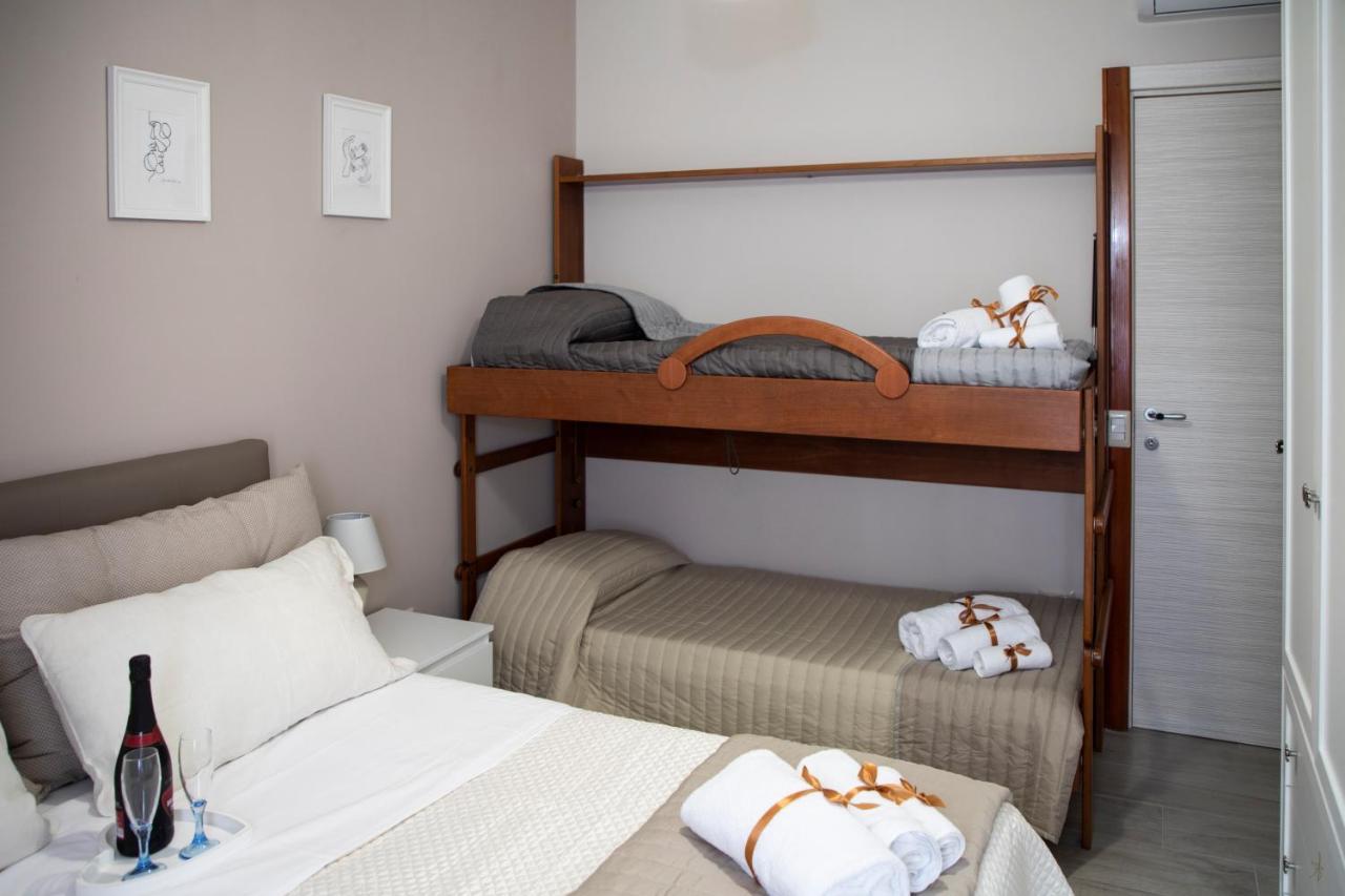 L' Albero Di Giada Bed and Breakfast Caserta Exteriör bild