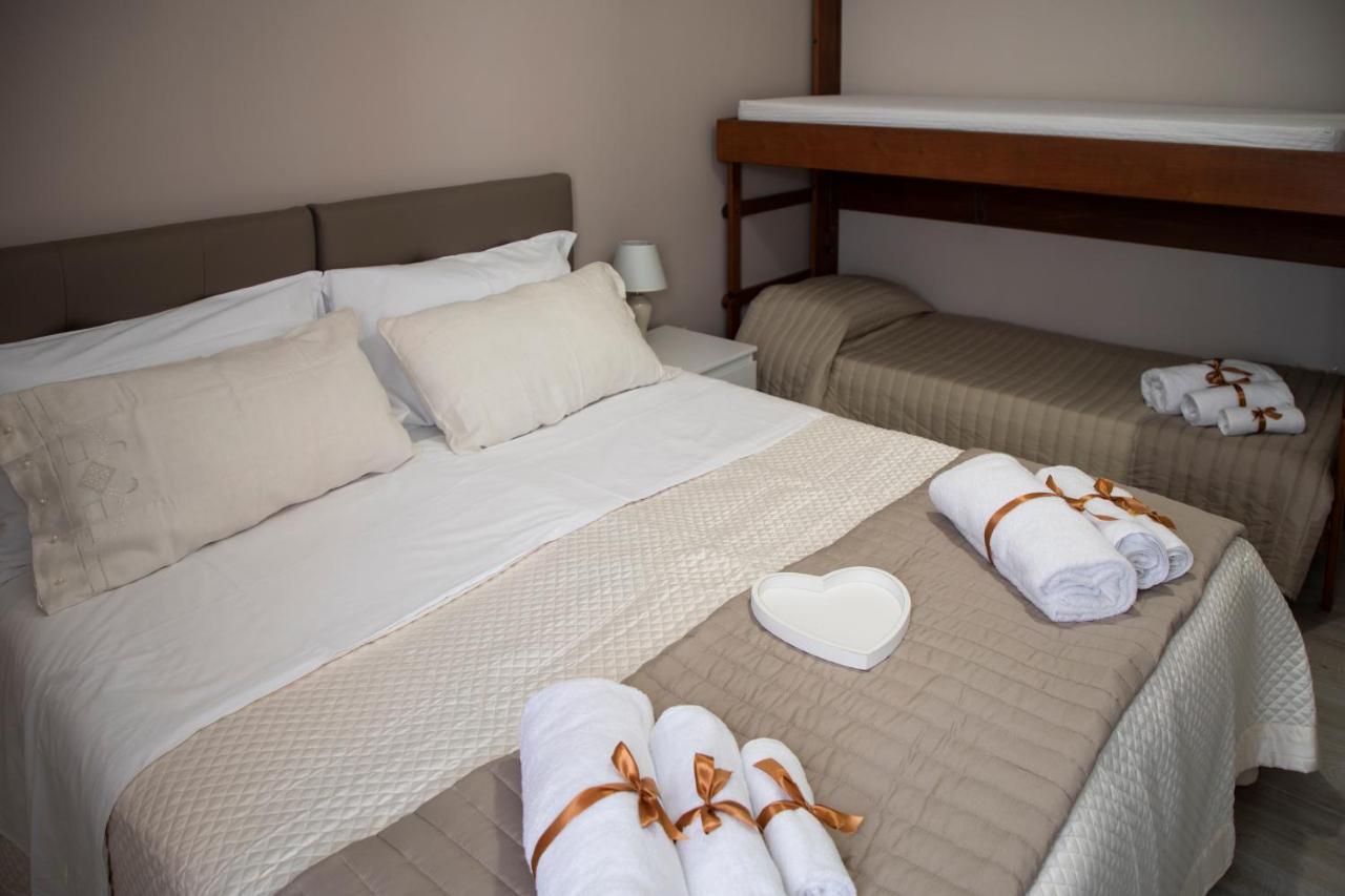 L' Albero Di Giada Bed and Breakfast Caserta Exteriör bild