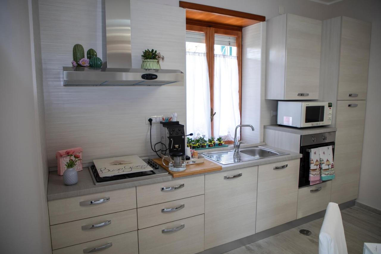 L' Albero Di Giada Bed and Breakfast Caserta Exteriör bild