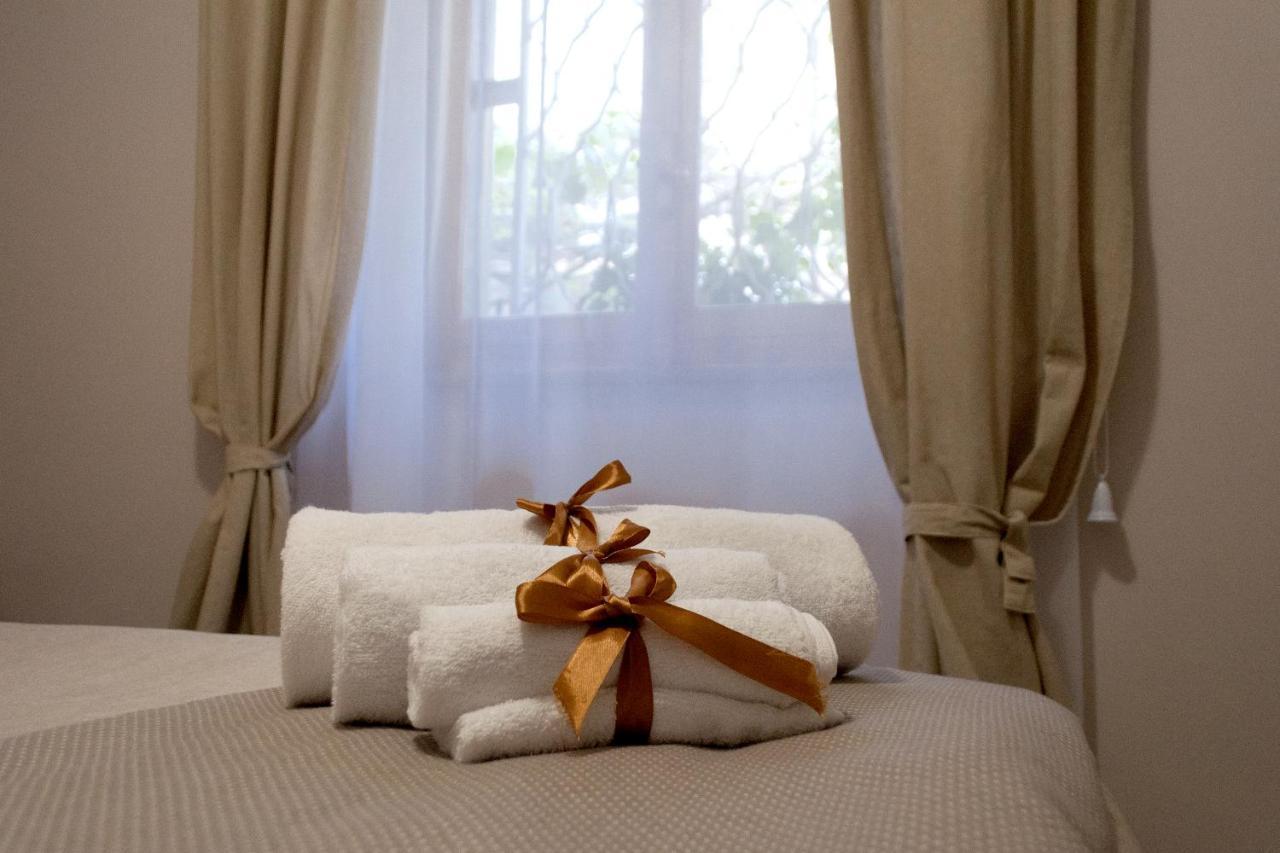 L' Albero Di Giada Bed and Breakfast Caserta Exteriör bild