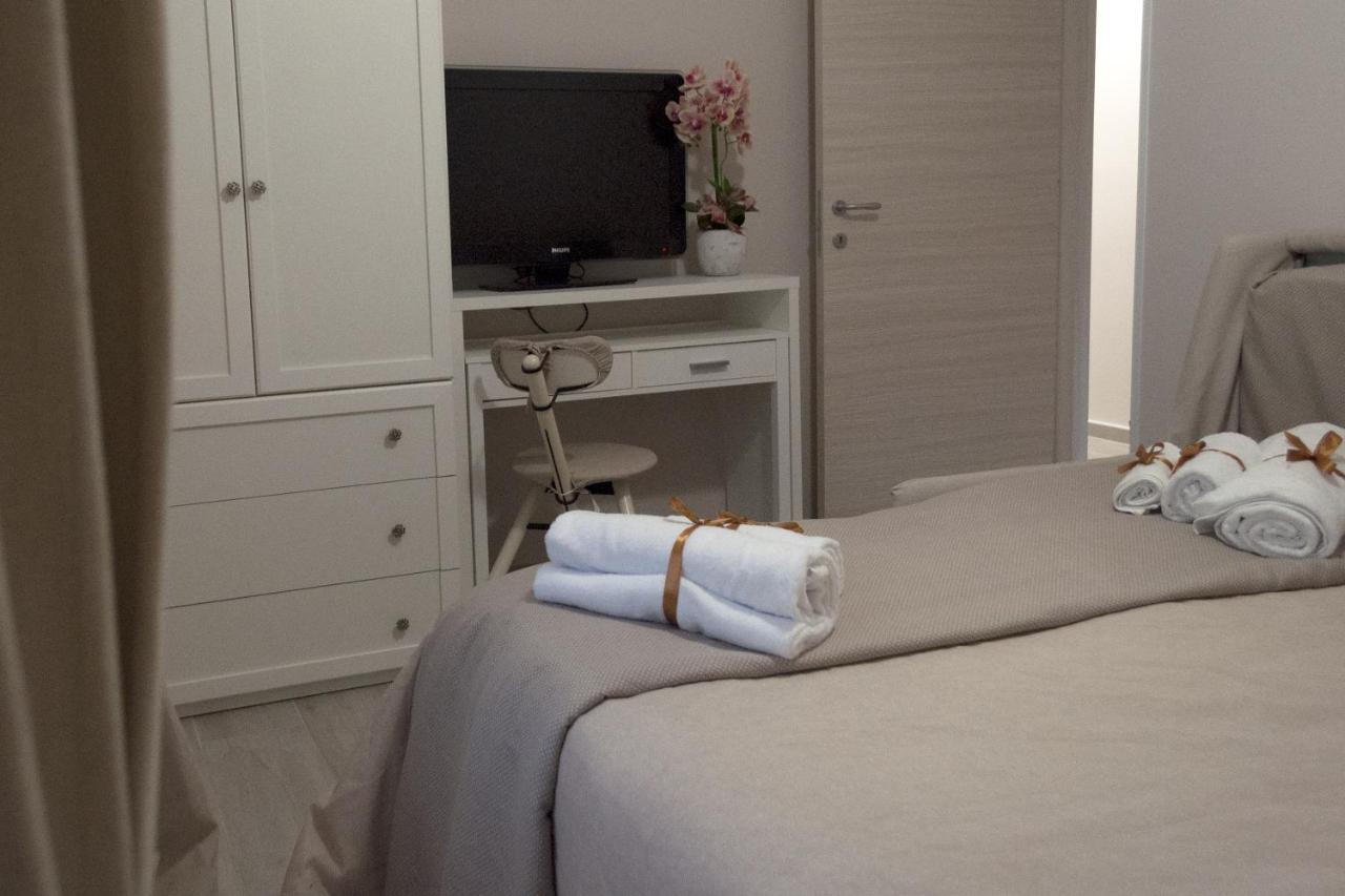 L' Albero Di Giada Bed and Breakfast Caserta Exteriör bild