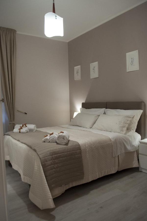 L' Albero Di Giada Bed and Breakfast Caserta Exteriör bild