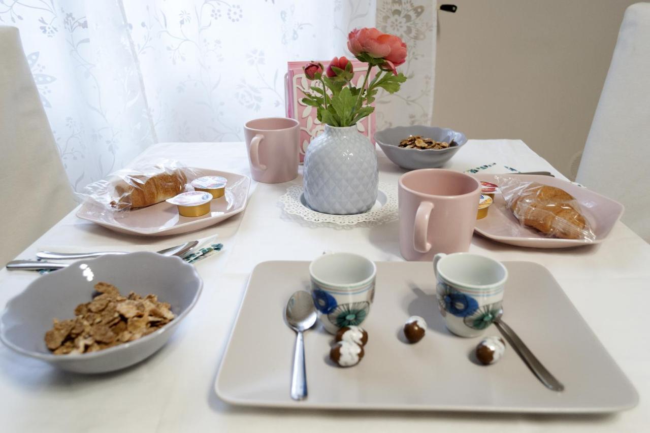 L' Albero Di Giada Bed and Breakfast Caserta Exteriör bild